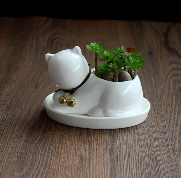 Minimalist Ceramic Cat Planter - Adorable Desktop Succulent Pot